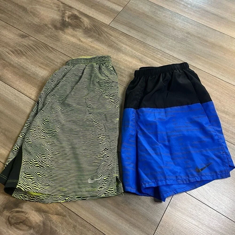 Nike Lot of 2 Athletic Workout Shorts Men Small Bin B-26